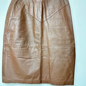 Chic Tan Leather Pencil Skirt